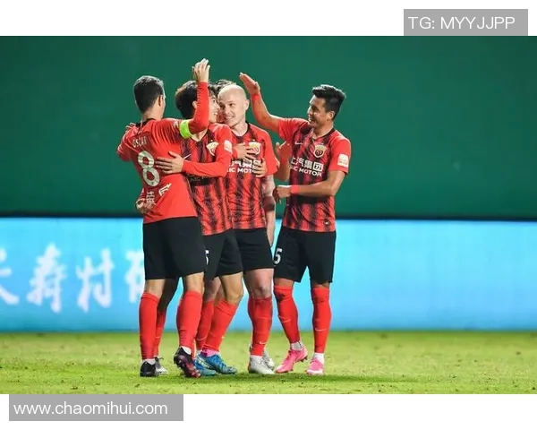 上海足球队心理素质提升之路：从困境到崛起的蜕变与反思