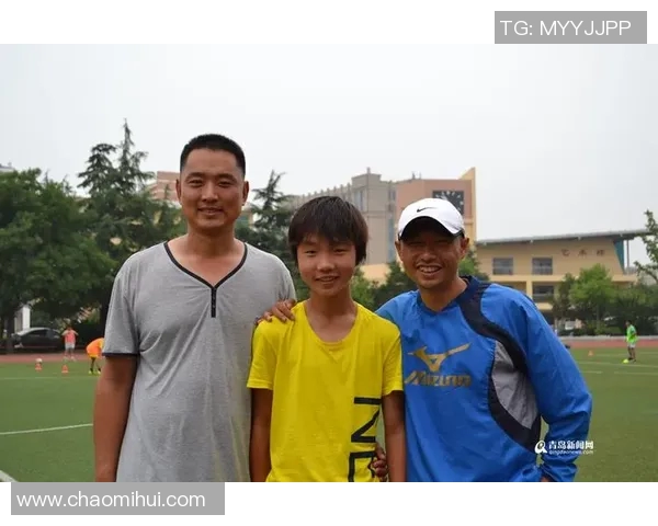 周军独家解析足球技战术与心得分享助你提升球场表现